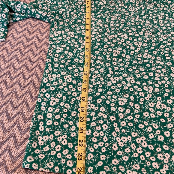 Adrianna Papell Green Floral Top – Size Small - Picture 8 of 10